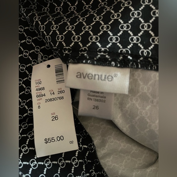 NWT Avenue Super Stretch Pull On Capri Pants Sz 26 3X - Picture 6 of 7